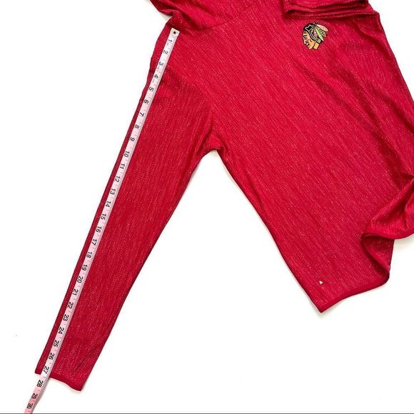 Women’s Antigua Blackhawks Equalizer Cowl Neck Red Pullover Sweatshirt Sz M - Picture 11 of 12